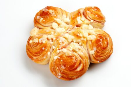 さくらチーズケーキロール